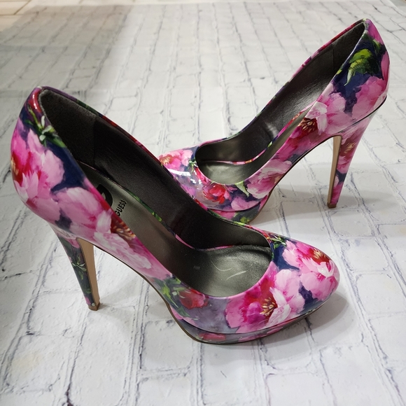 G by Guess GGWinna floral platform heels - Picture 3 of 6